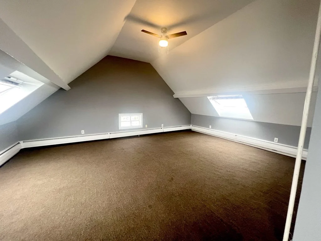1 bed, 1 bath apartment for rent at 870 Pine St Unit 3N, Fall River — photo 3 of 10