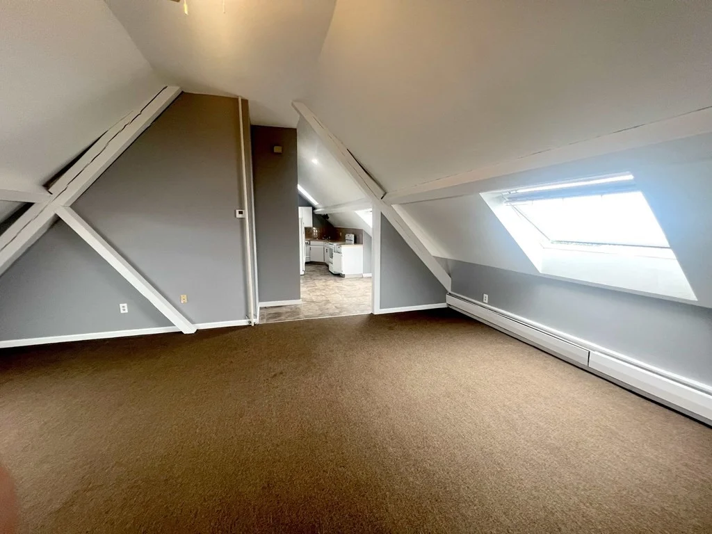 1 bed, 1 bath apartment for rent at 870 Pine St Unit 3N, Fall River — photo 4 of 10
