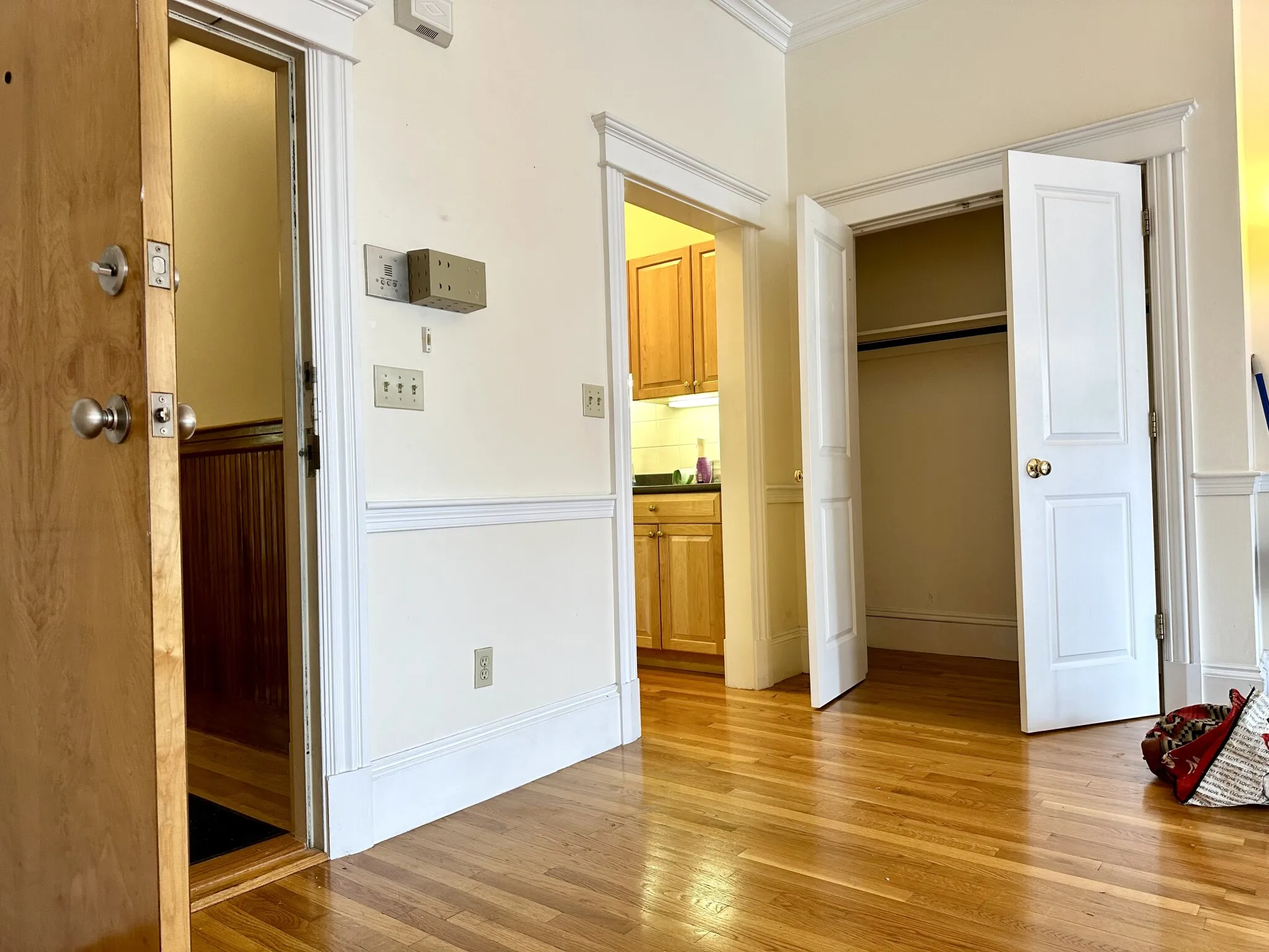 1 bed, 1 bath apartment for rent at 871 Beacon St Unit 2, Fenway — photo 21 of 30