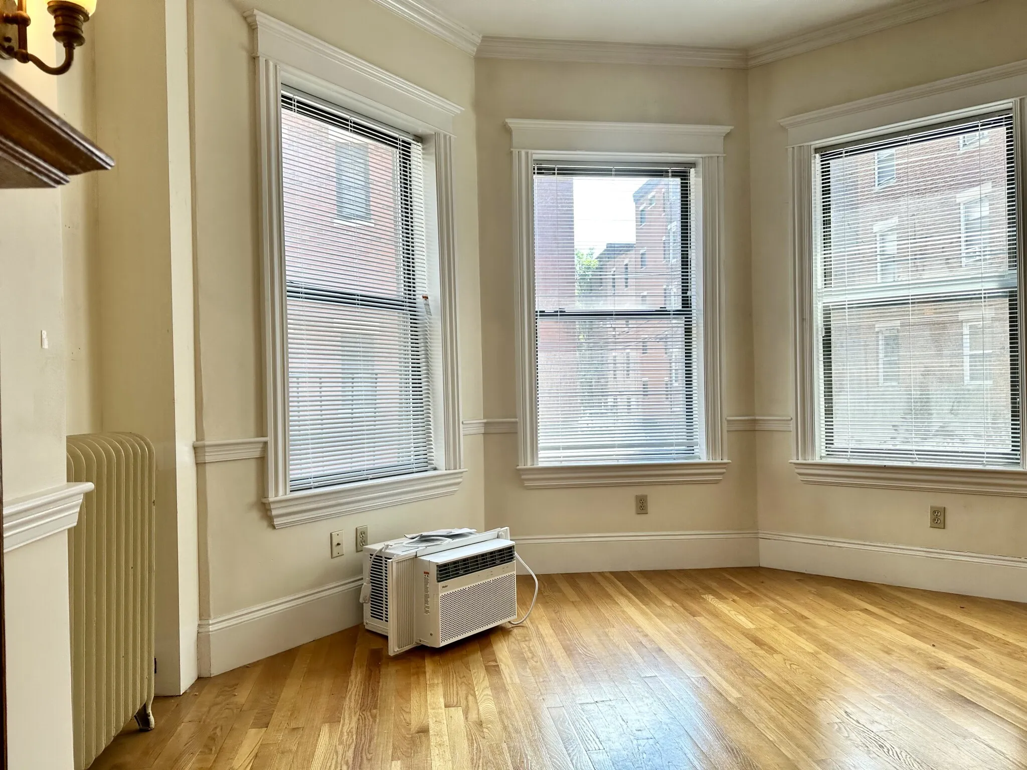1 bed, 1 bath apartment for rent at 871 Beacon St Unit 2, Fenway — photo 13 of 30