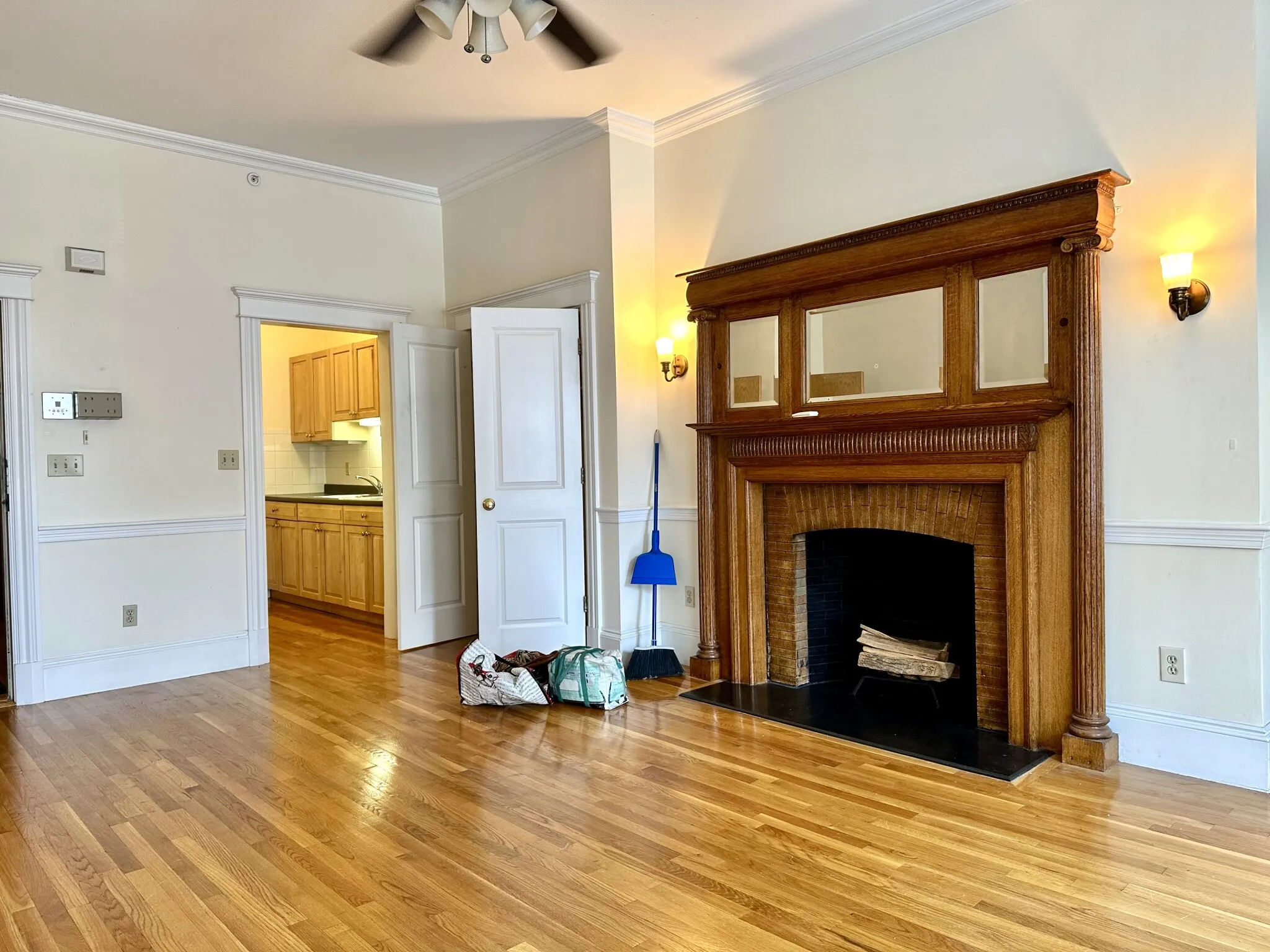 1 bed, 1 bath apartment for rent at 871 Beacon St Unit 2, Fenway — photo 16 of 30