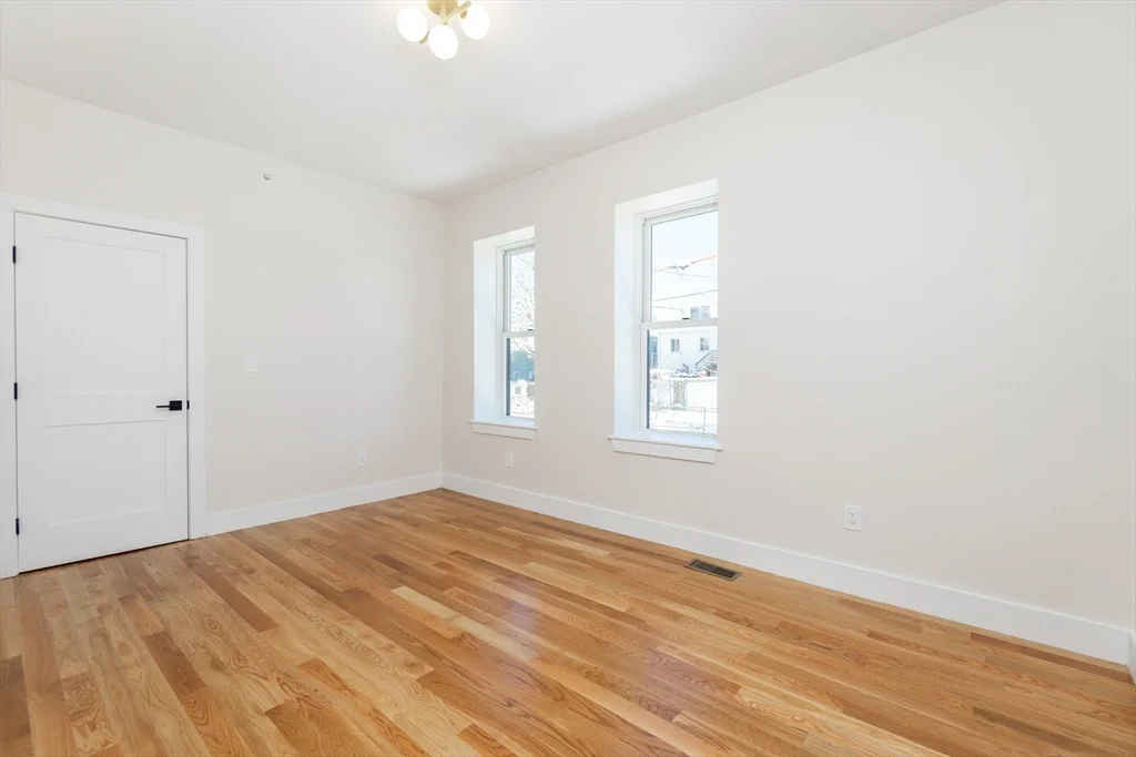 5 bed, 3 bath apartment for rent at 871 Cambridge Unit 1, Inman Square — photo 8 of 30