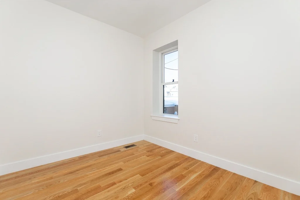 5 bed, 3 bath apartment for rent at 871 Cambridge Unit 1, Inman Square — photo 11 of 30