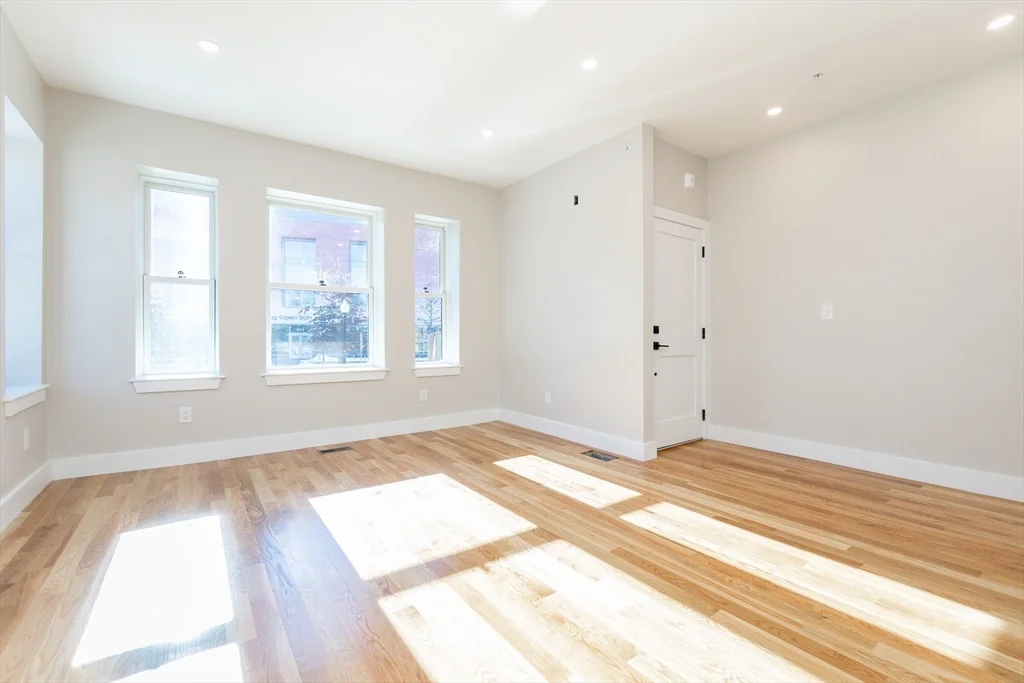 5 bed, 3 bath apartment for rent at 871 Cambridge Unit 1, Inman Square — photo 14 of 30