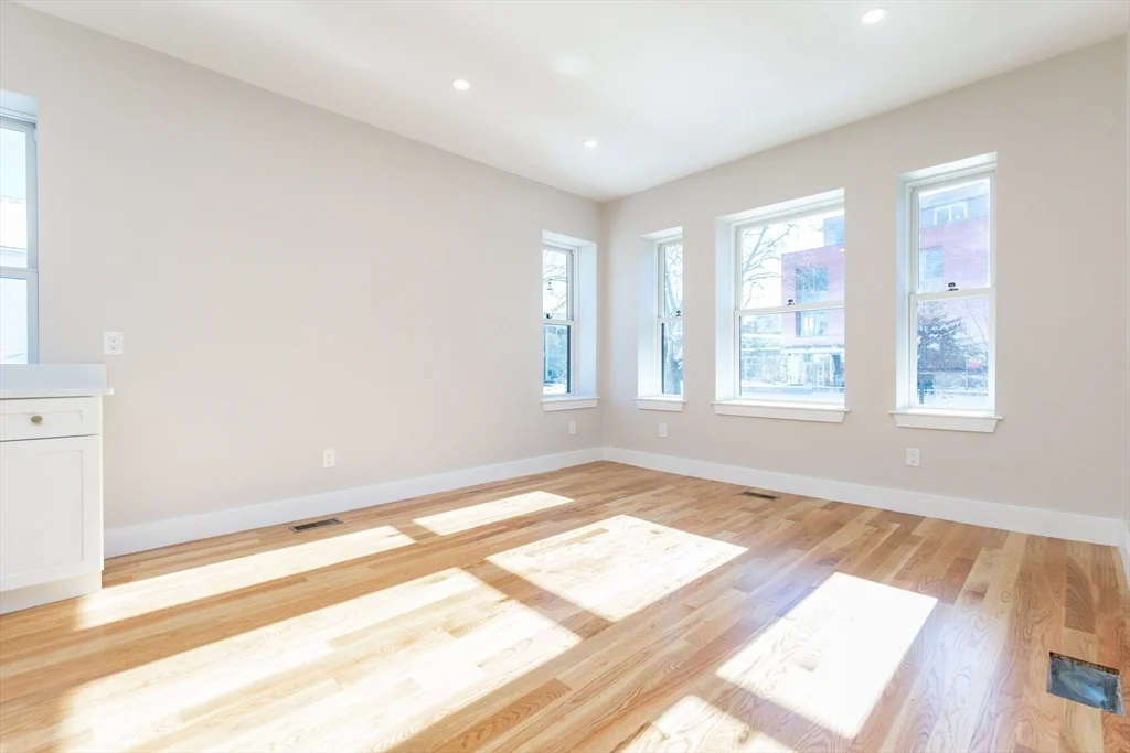 5 bed, 3 bath apartment for rent at 871 Cambridge Unit 1, Inman Square — photo 13 of 30