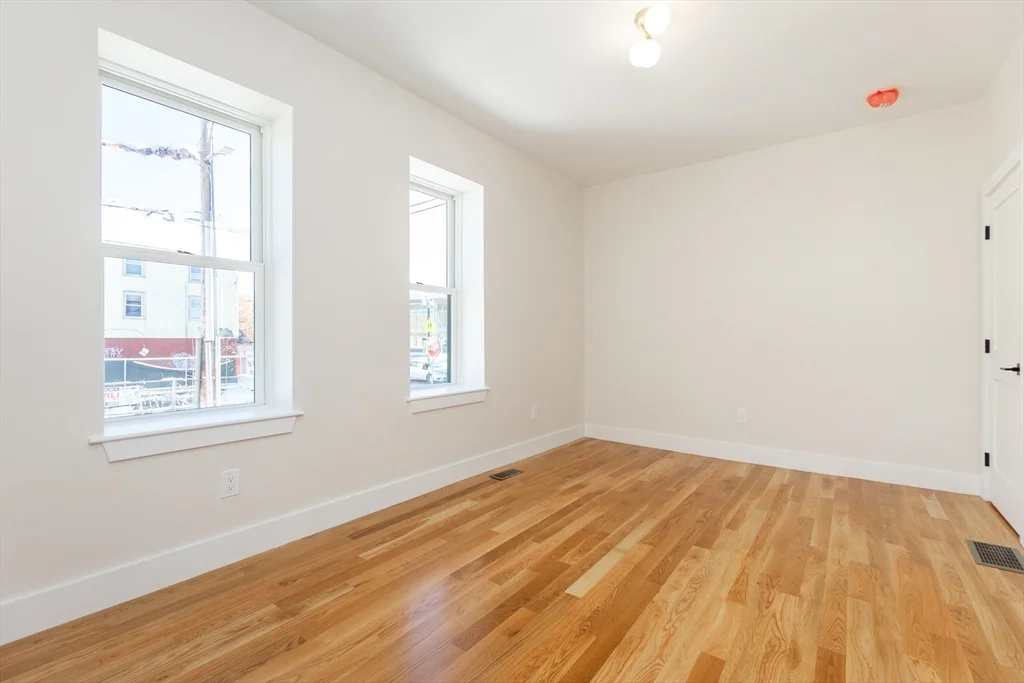 5 bed, 3 bath apartment for rent at 871 Cambridge Unit 1, Inman Square — photo 10 of 30