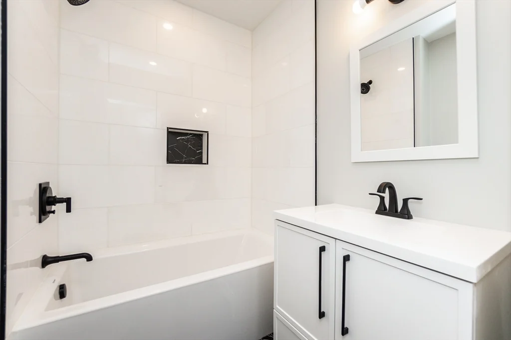 4 bed, 2 bath apartment for rent at 871 Cambridge Unit 2, Inman Square — photo 23 of 24