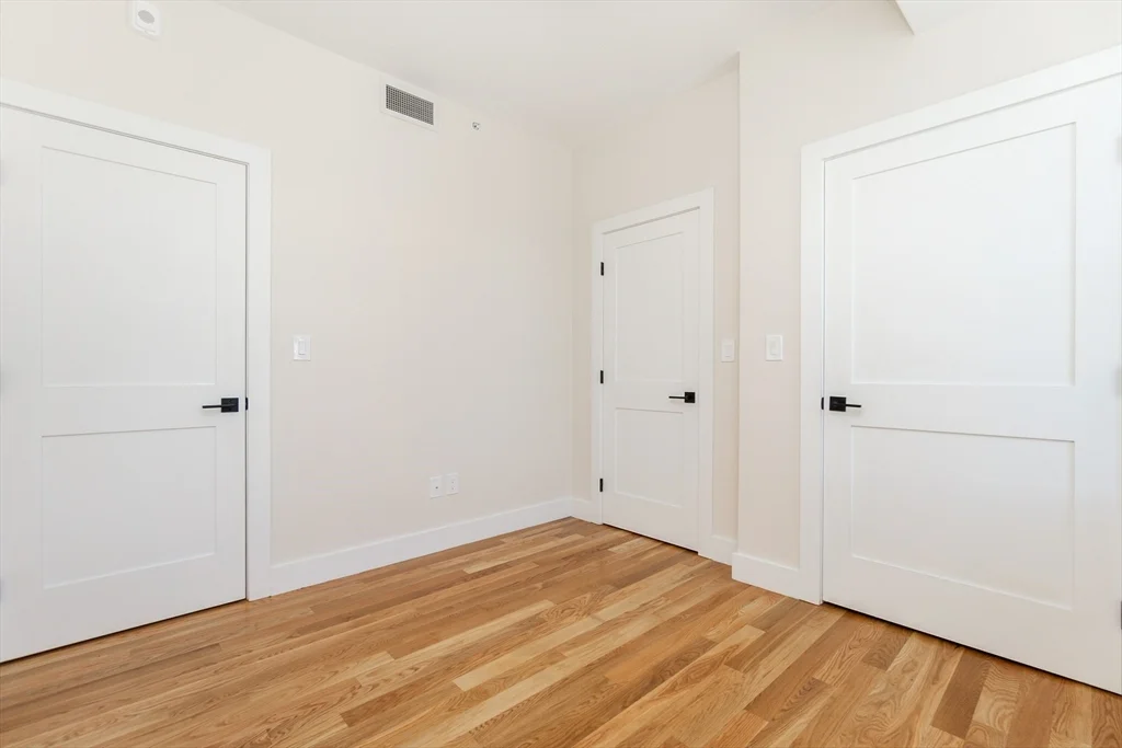 4 bed, 2 bath apartment for rent at 871 Cambridge Unit 2, Inman Square — photo 9 of 24