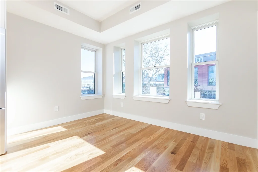 4 bed, 2 bath apartment for rent at 871 Cambridge Unit 2, Inman Square — photo 20 of 24