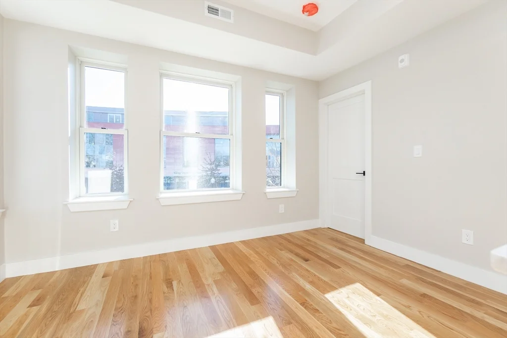 4 bed, 2 bath apartment for rent at 871 Cambridge Unit 2, Inman Square — photo 21 of 24