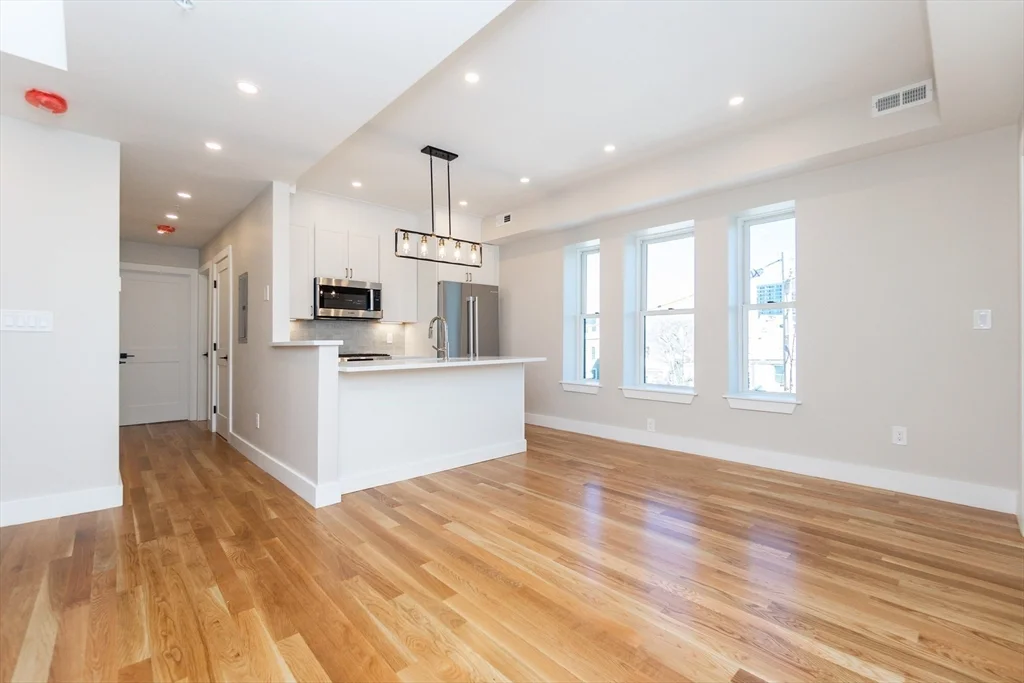 4 bed, 2 bath apartment for rent at 871 Cambridge Unit 3, Inman Square — photo 5 of 29
