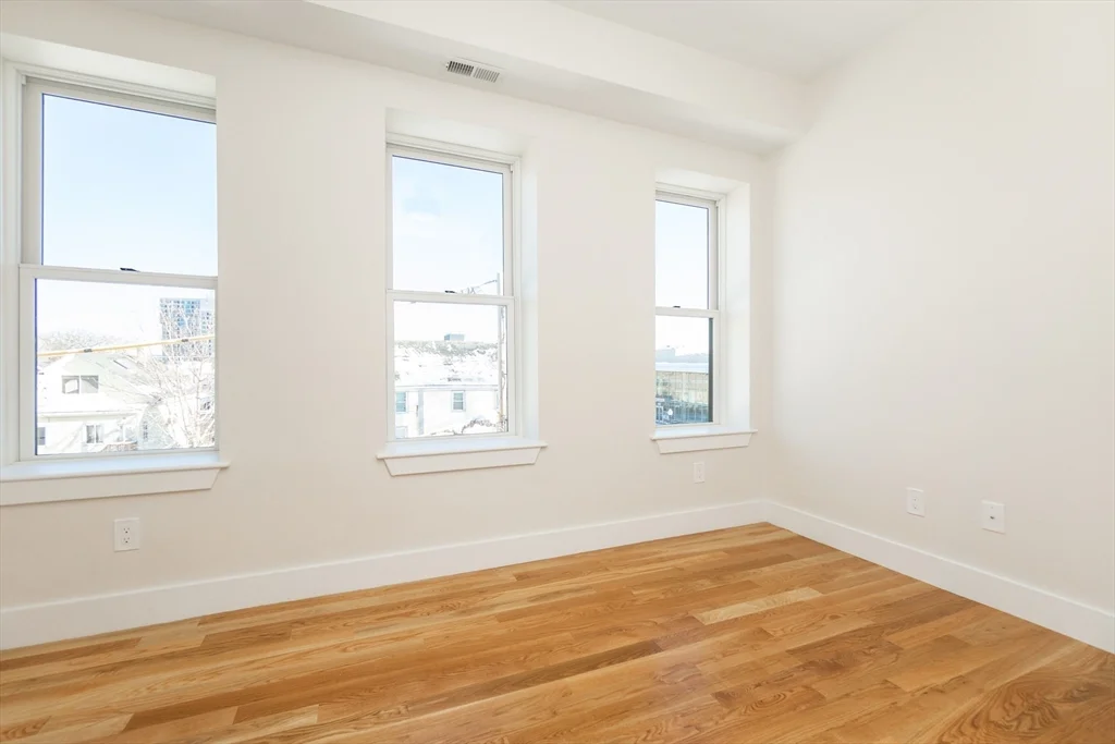 4 bed, 2 bath apartment for rent at 871 Cambridge Unit 3, Inman Square — photo 22 of 29