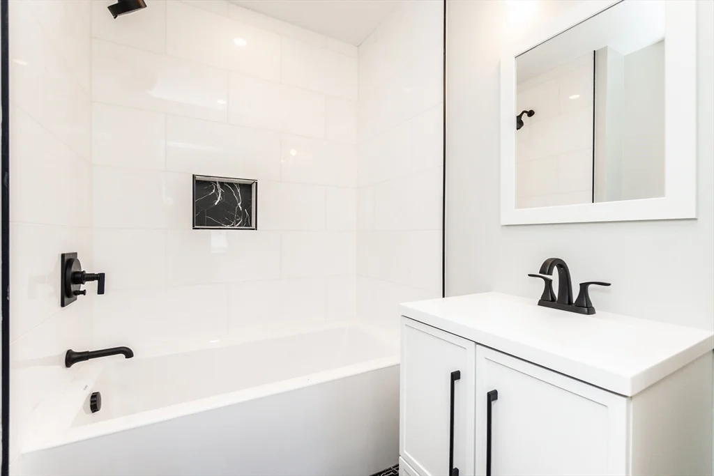4 bed, 2 bath apartment for rent at 871 Cambridge Unit 3, Inman Square — photo 26 of 29