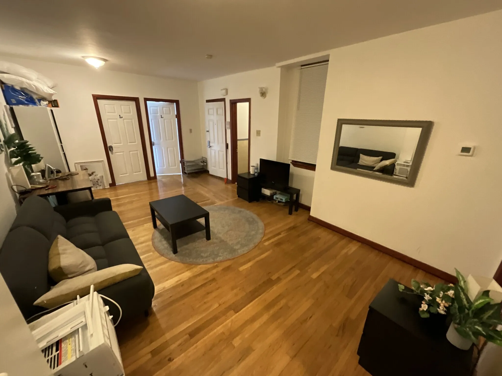 3 bed, 1 bath apartment for rent at 871 Harrison Ave Unit 1, Roxbury — photo 6 of 26