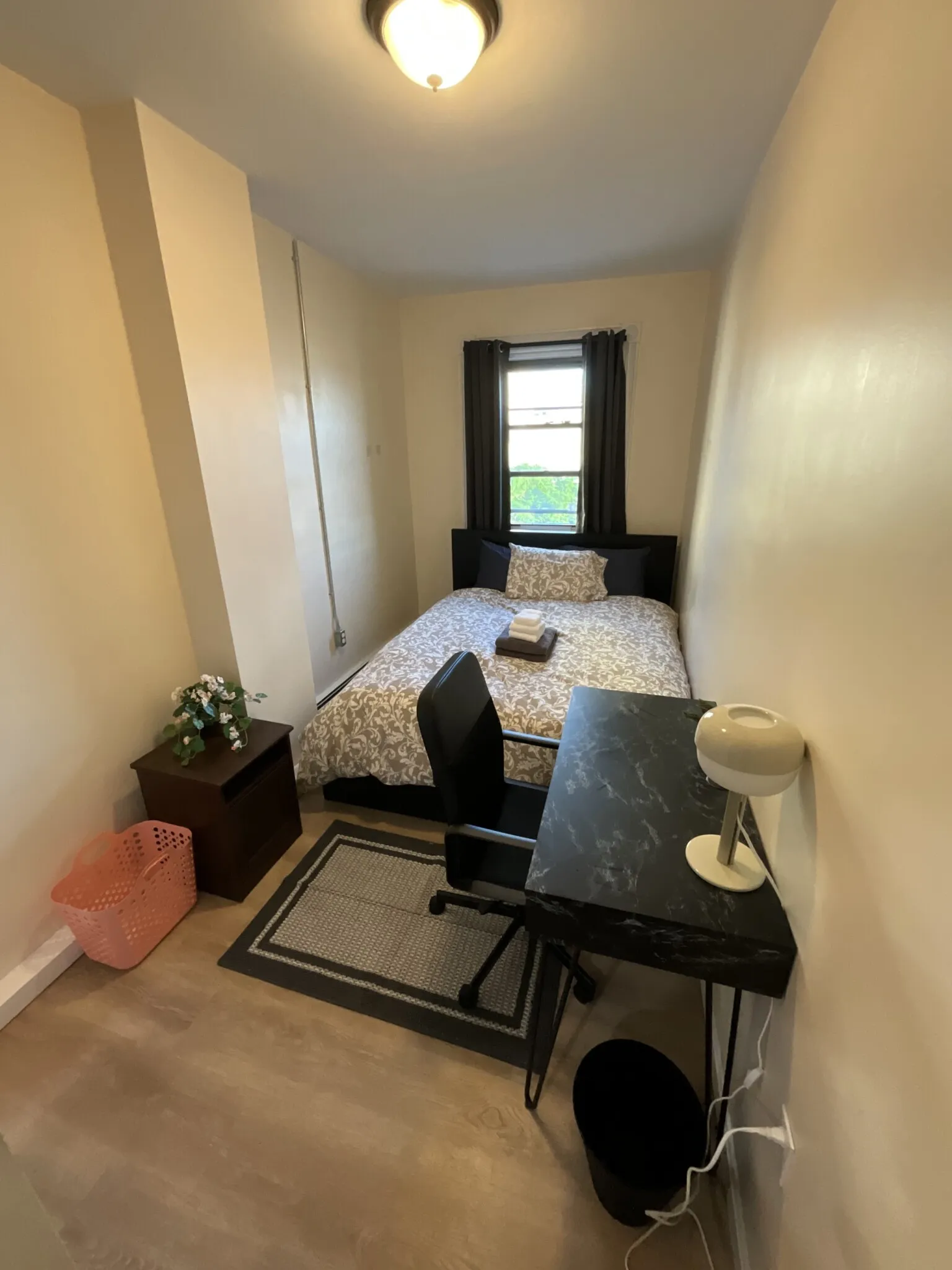 3 bed, 1 bath apartment for rent at 871 Harrison Ave Unit 3, Roxbury — photo 20 of 34