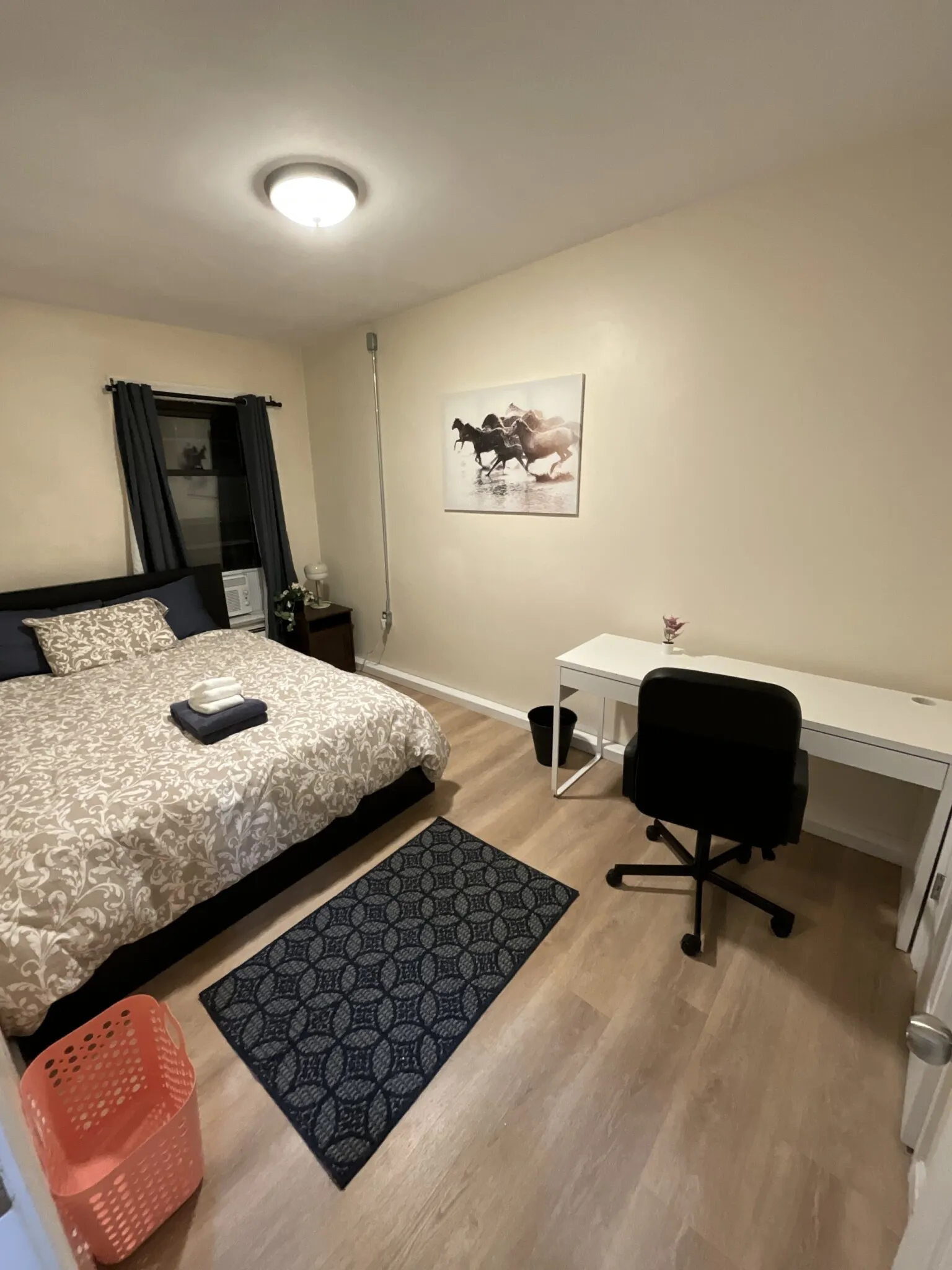 3 bed, 1 bath apartment for rent at 871 Harrison Ave Unit 3, Roxbury — photo 25 of 34