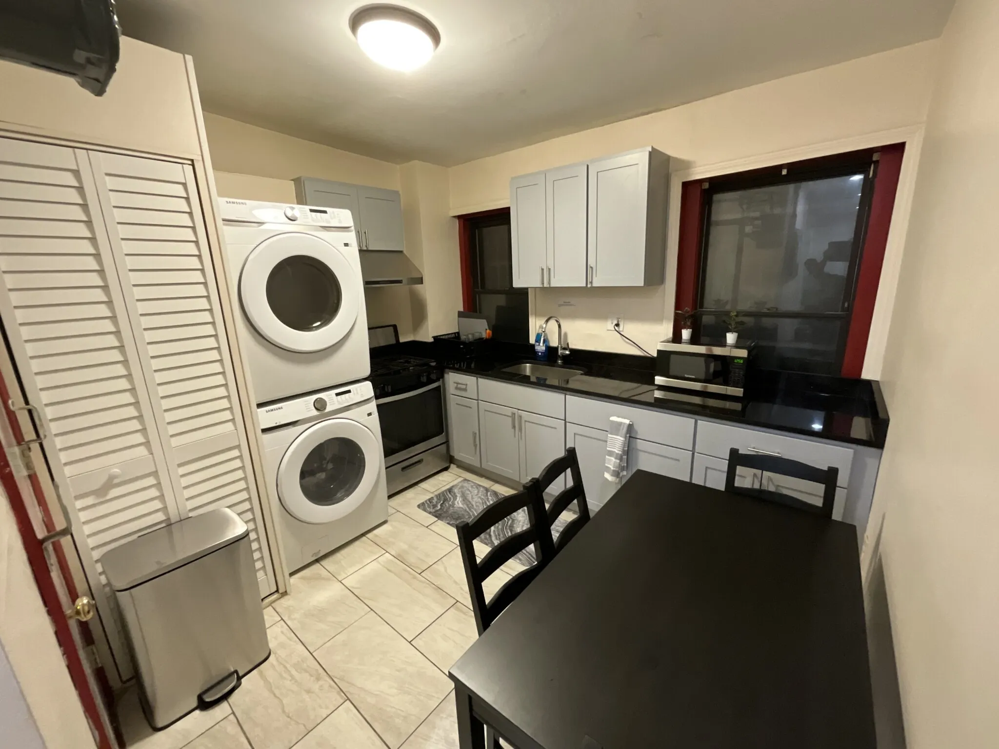 3 bed, 1 bath apartment for rent at 871 Harrison Ave Unit 3, Roxbury — photo 6 of 34