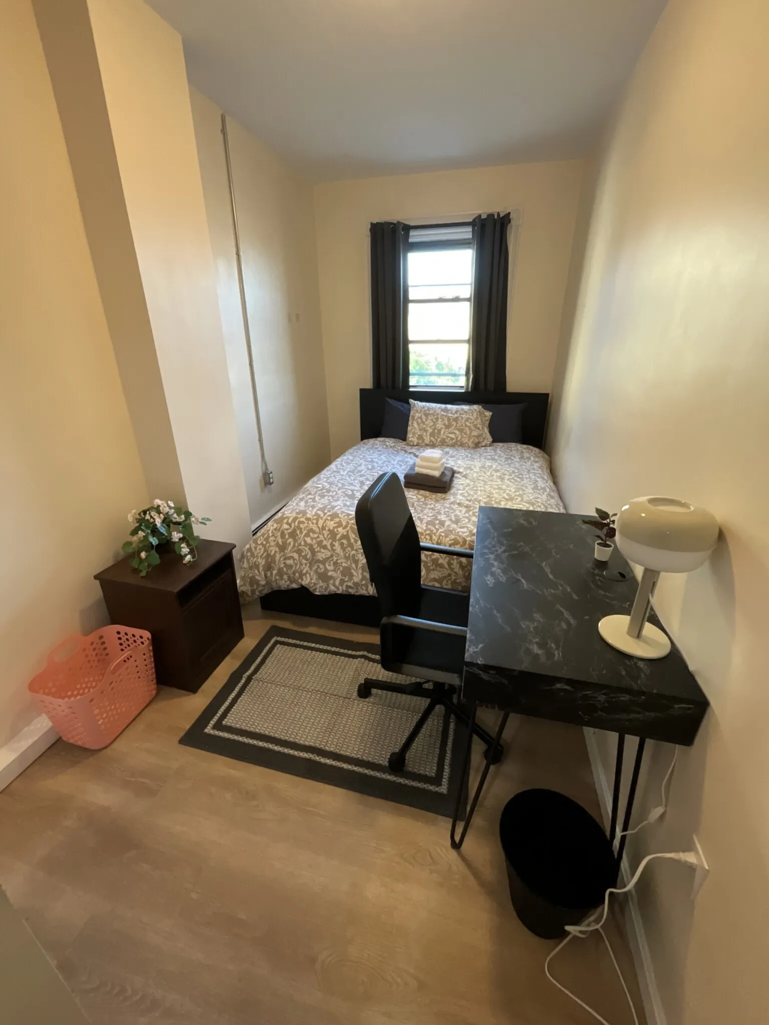 3 bed, 1 bath apartment for rent at 871 Harrison Ave Unit 3, Roxbury — photo 18 of 34