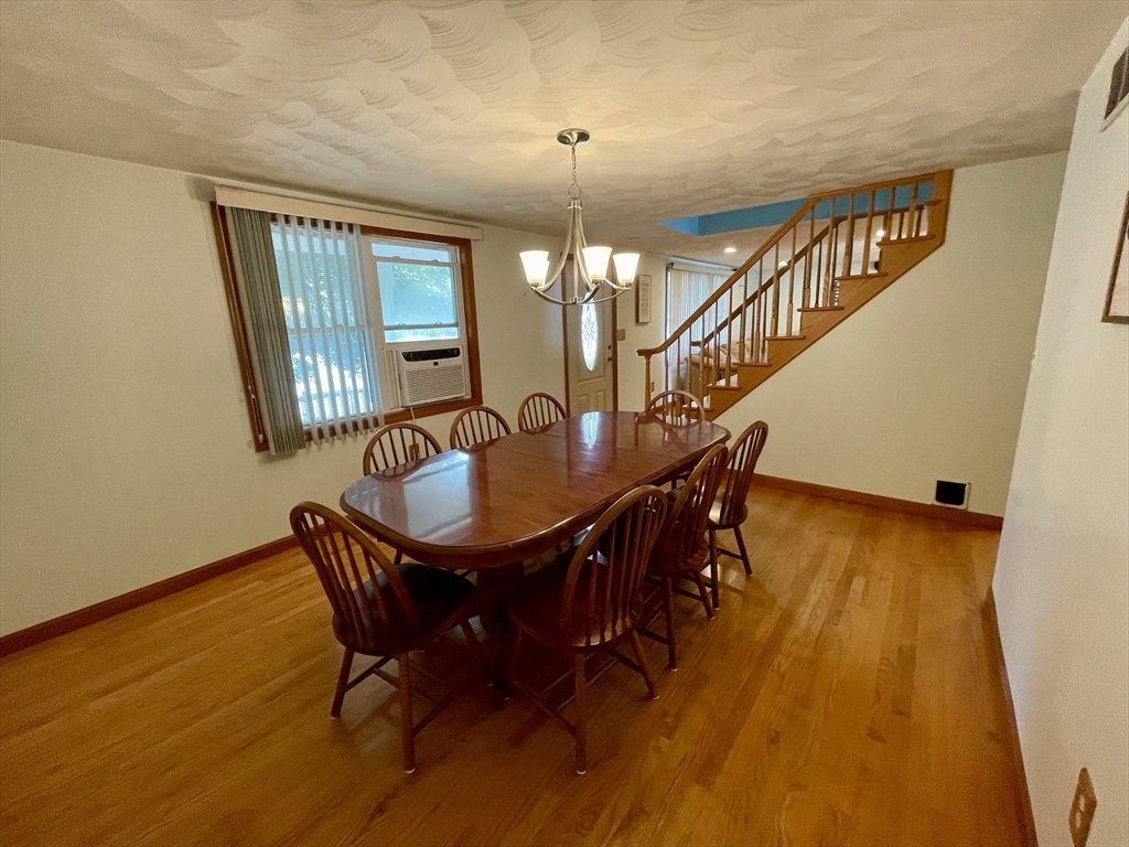 4 bed, 2 bath apartment for rent at 871 King St, Fall River — photo 19 of 37