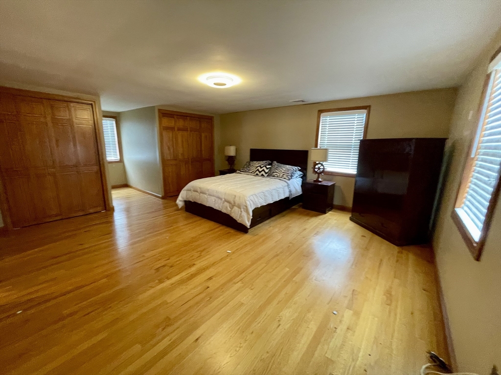 4 bed, 2 bath apartment for rent at 871 King St, Fall River — photo 29 of 37