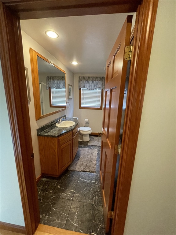4 bed, 2 bath apartment for rent at 871 King St, Fall River — photo 14 of 37