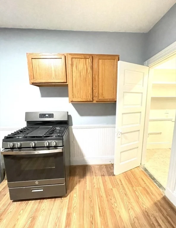 2 bed, 1 bath apartment for rent at 871 Washington St Unit 1, Dorchester — photo 3 of 12