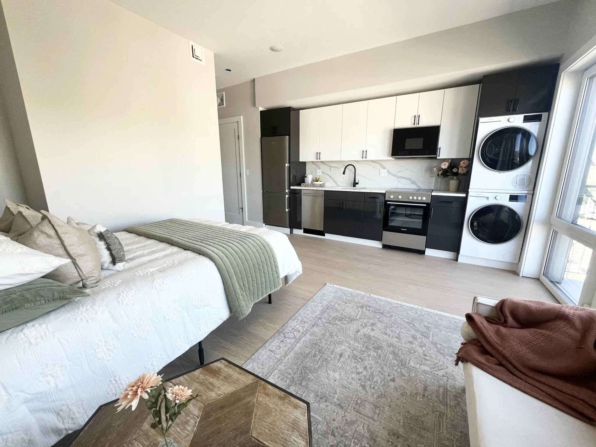 Studio bed, 1 bath apartment for rent at 872 Broadway Unit 202, Tufts — photo 5 of 19