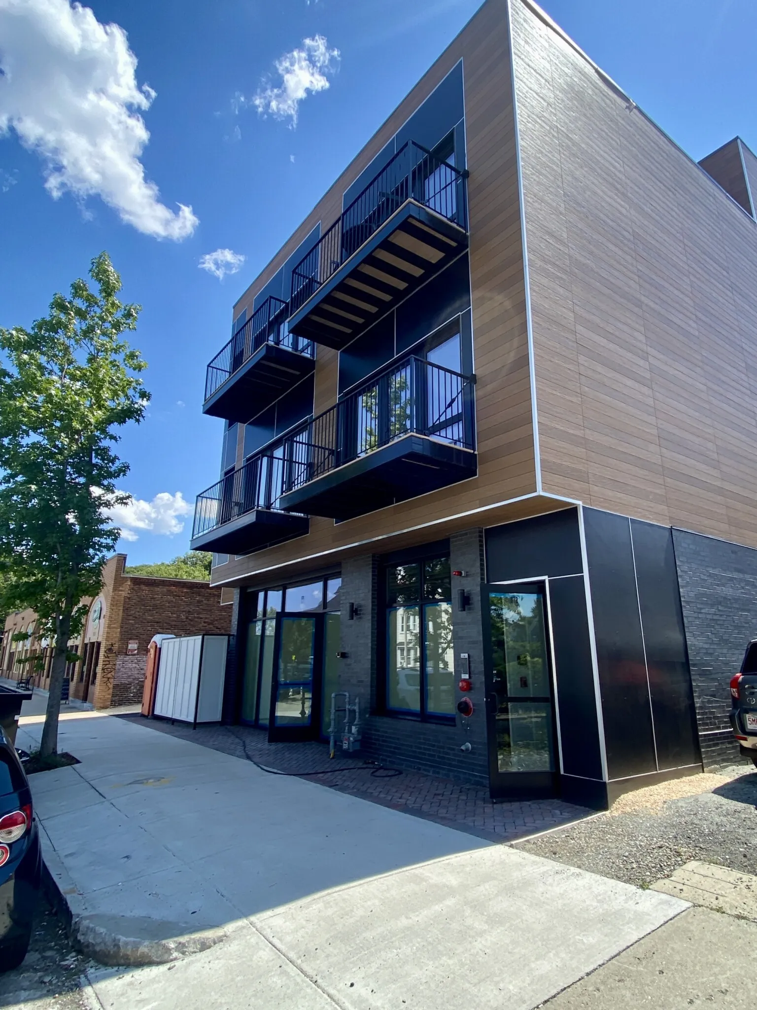 Studio bed, 1 bath apartment for rent at 872 Broadway Unit 202, Tufts — photo 15 of 19