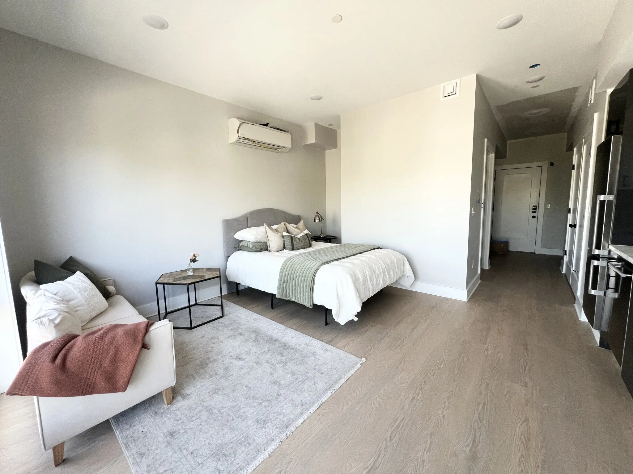 Studio bed, 1 bath apartment for rent at 872 Broadway Unit 202, Tufts — photo 10 of 19