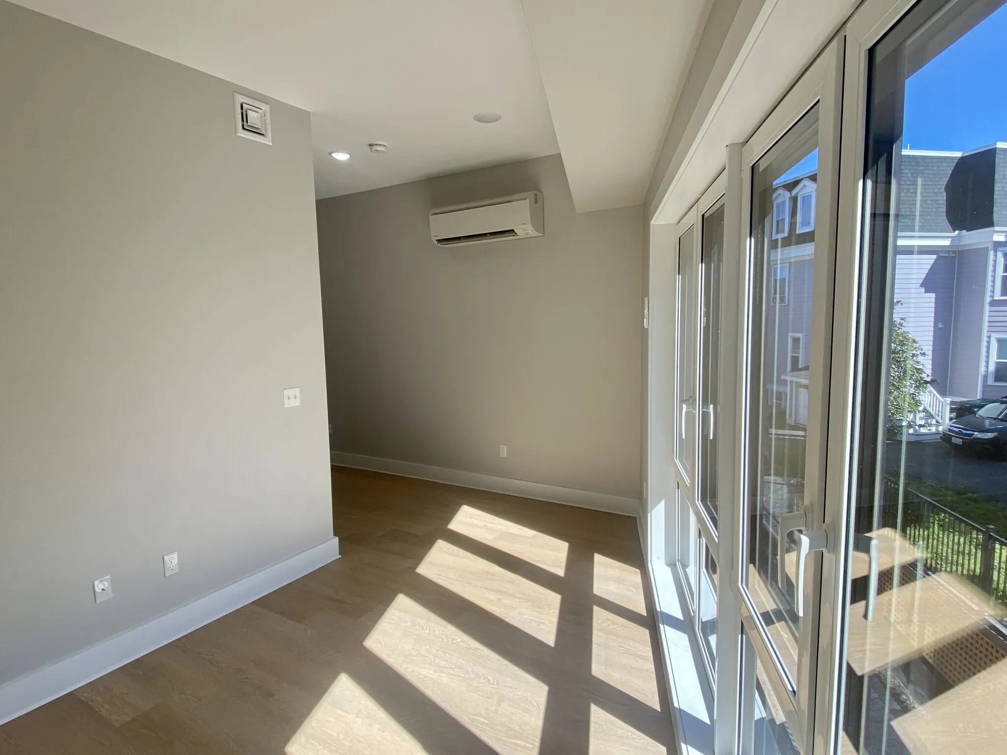 Studio bed, 1 bath apartment for rent at 872 Broadway Unit 209, Tufts — photo 10 of 17