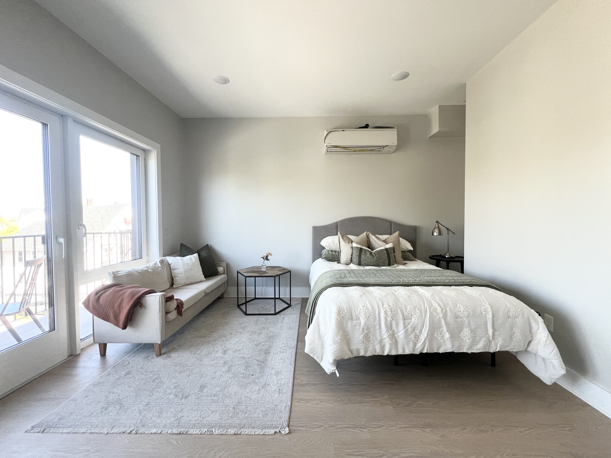 Studio bed, 1 bath apartment for rent at 872 Broadway Unit 302, Tufts — photo 9 of 17