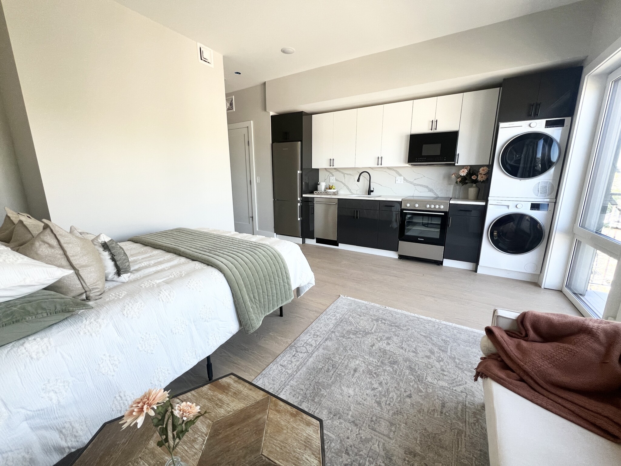 Studio bed, 1 bath apartment for rent at 872 Broadway Unit 302, Tufts — photo 5 of 17