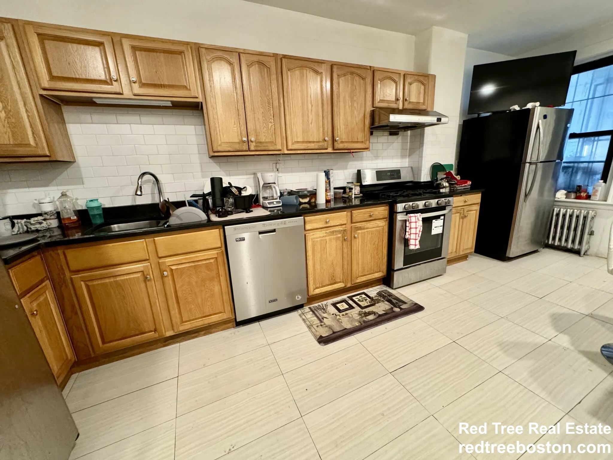 4 bed, 1 bath apartment for rent at 872 Huntington Ave Unit 3A, Mission Hill — photo 4 of 15