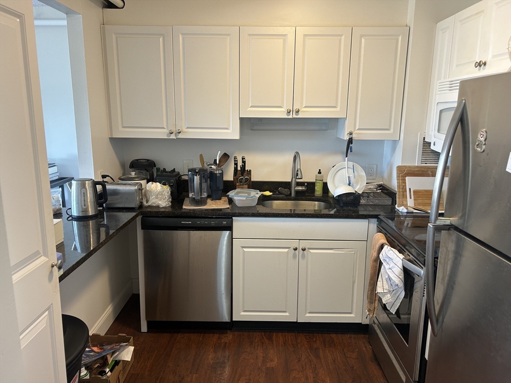 2 bed, 2 bath apartment for rent at 872 Massachusetts Ave Unit 1001, Riverside — photo 4 of 9
