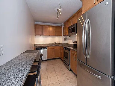 1 bed, 1.5 bath apartment for rent at 872 Massachusetts Ave Unit 403, Central Square — photo 4 of 12