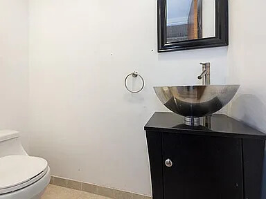 1 bed, 1.5 bath apartment for rent at 872 Massachusetts Ave Unit 403, Central Square — photo 5 of 12