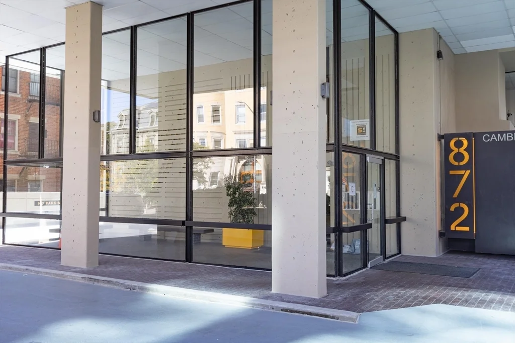 1 bed, 1 bath apartment for rent at 872 Massachusetts Ave Unit 404, Cambridge — photo 10 of 11