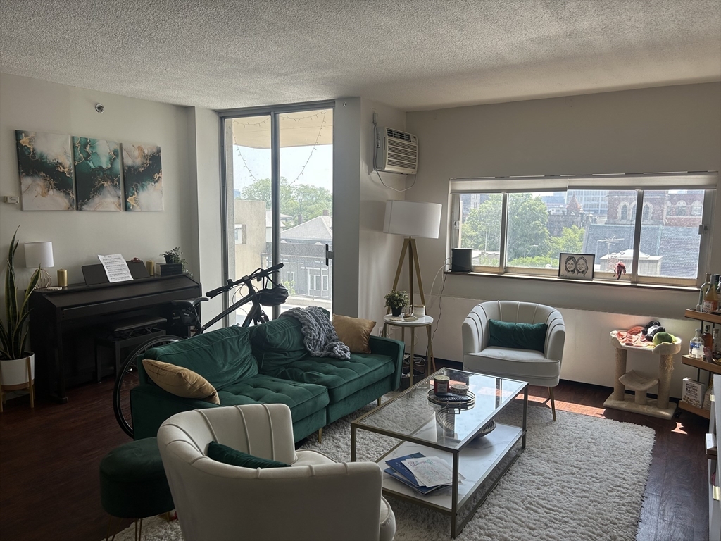 2 bed, 2 bath apartment for rent at 872 Massachusetts Ave Unit 502, Riverside — photo 1 of 12