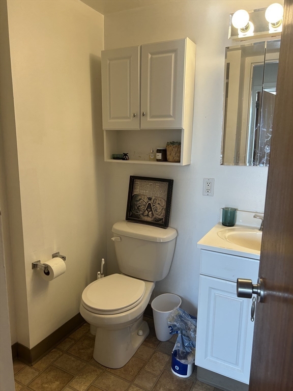 2 bed, 2 bath apartment for rent at 872 Massachusetts Ave Unit 502, Riverside — photo 10 of 12