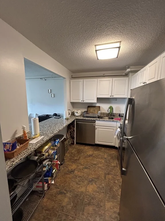 1 bed, 1 bath apartment for rent at 872 Massachusetts Ave Unit 707, Riverside — photo 2 of 8