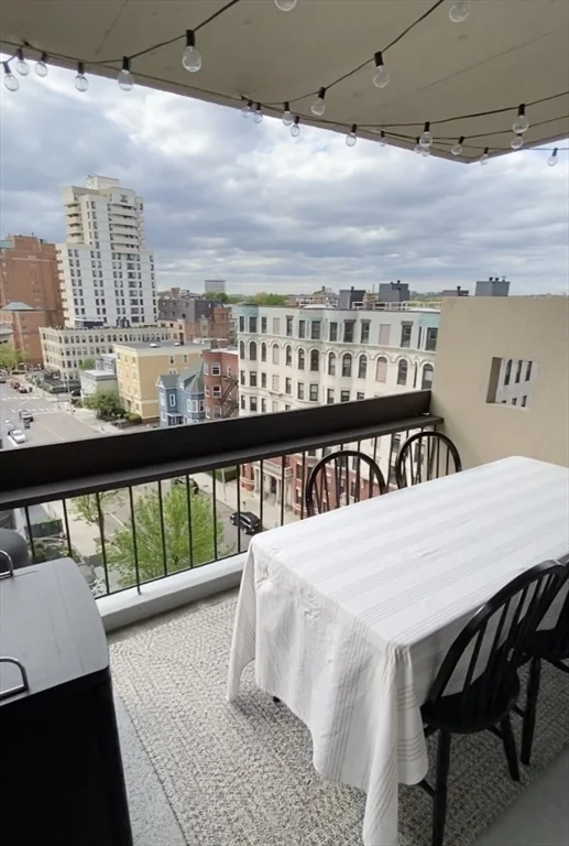 2 bed, 2 bath apartment for rent at 872 Massachusetts Unit 801, Riverside — photo 6 of 7