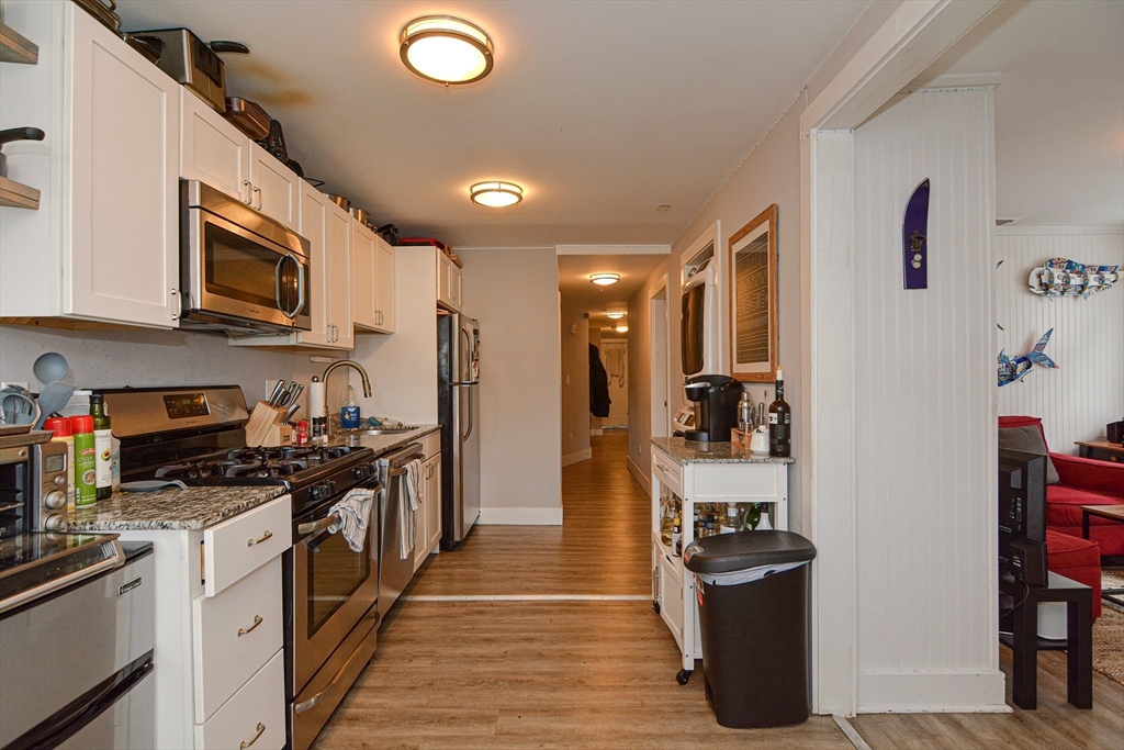 4 bed, 1 bath apartment for rent at 873 E 2nd Unit 3, South Boston — photo 26 of 29
