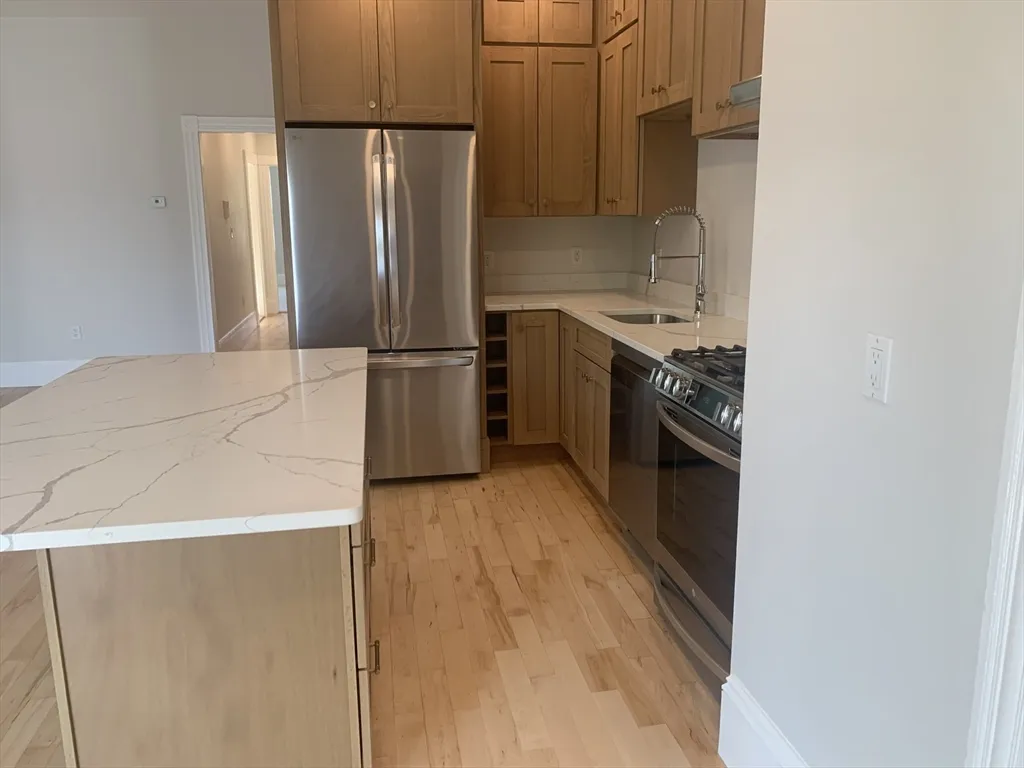 2 bed, 2 bath apartment for rent at 873 East 4th St Unit 3, South Boston — photo 2 of 14