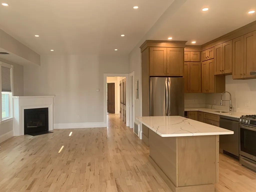 2 bed, 2 bath apartment for rent at 873 East 4th St Unit 3, South Boston — photo 3 of 14