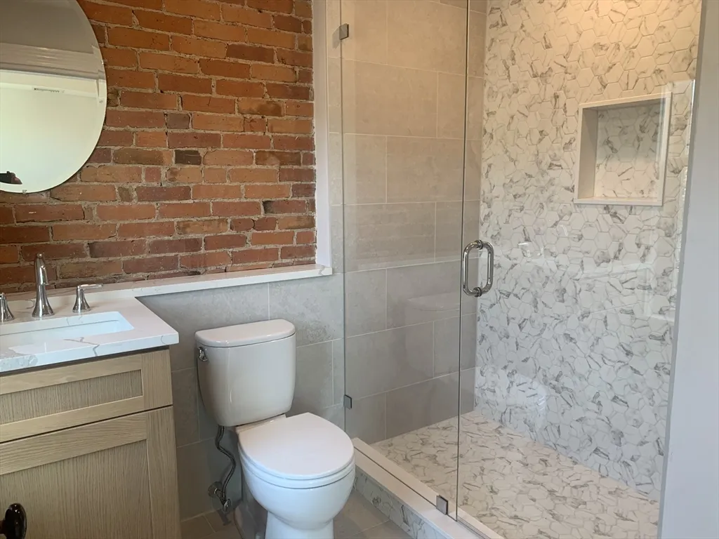 2 bed, 2 bath apartment for rent at 873 East 4th St Unit 3, South Boston — photo 5 of 14