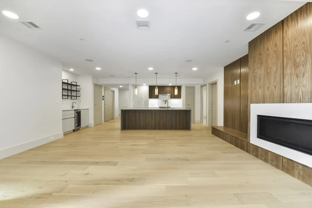 3 bed, 2 bath apartment for rent at 874 6th St Unit 2A, South Boston — photo 5 of 18