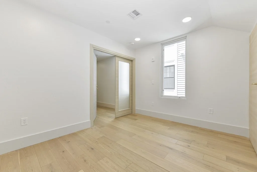3 bed, 2 bath apartment for rent at 874 6th St Unit 2A, South Boston — photo 16 of 18