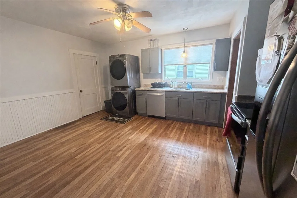 2 bed, 1 bath apartment for rent at 875 Fellsway Unit 875, Medford — photo 5 of 11