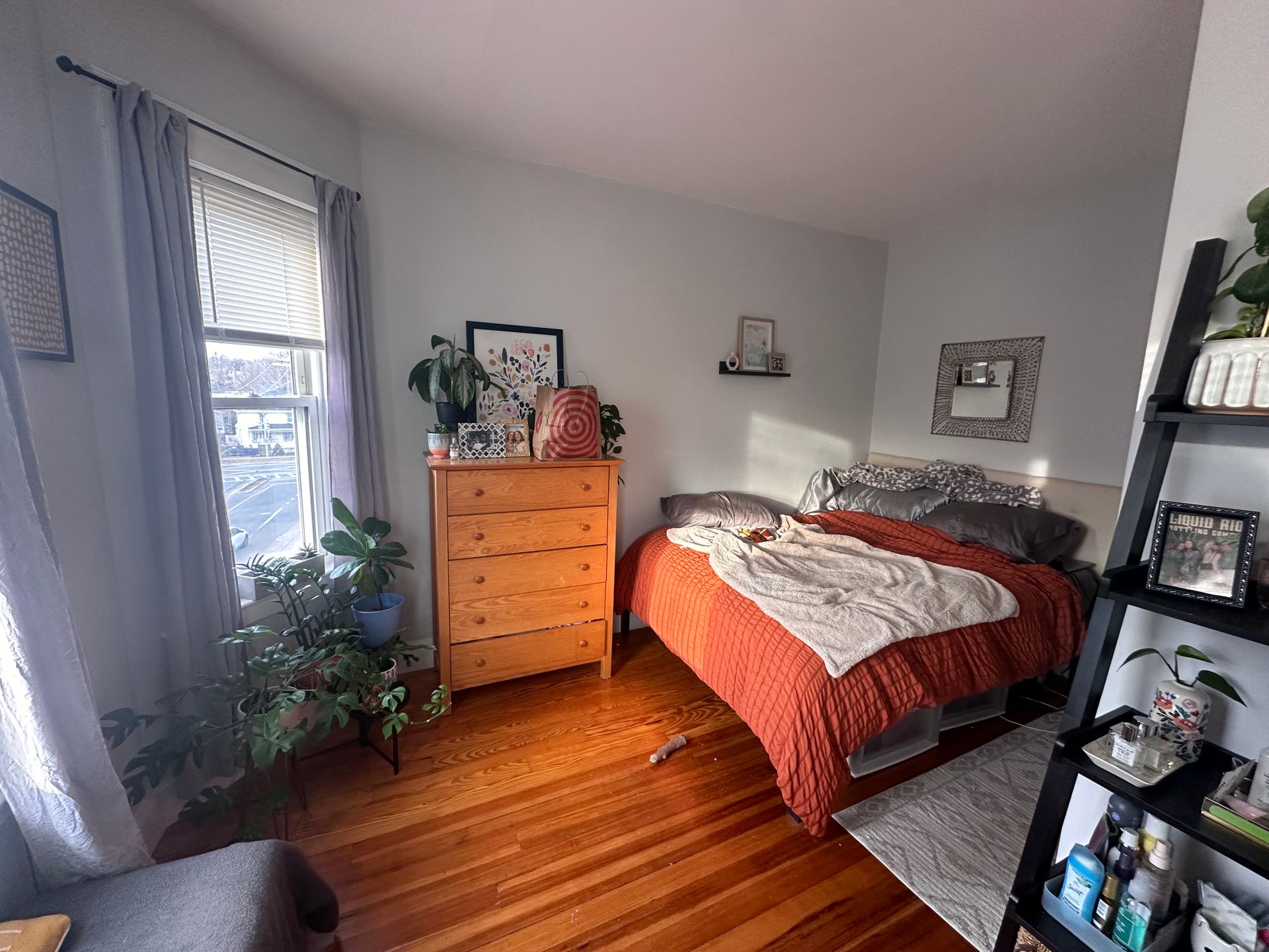 3 bed, 1 bath apartment for rent at 876 Adams St Unit 3, Cedar Grove — photo 4 of 8