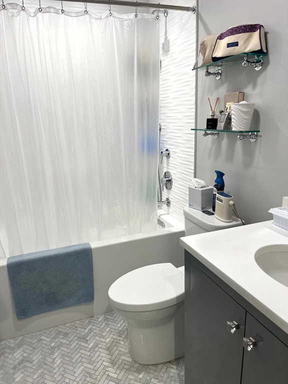 2 bed, 2 bath apartment for rent at 876 Beacon St Unit 3, Newton Center — photo 6 of 13